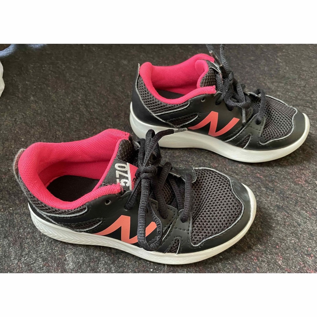 New Balance - ニューバランス570 ピンク 黒 ブラック 17cm キッズ 靴