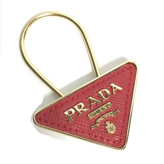 プラダ(PRADA)のプラダ PRADA 1PP301 トライアングルロゴ 三角ロゴ プレート キーホルダー バッグチャーム キーリング サフィアーノレザ－ レッド(キーホルダー)