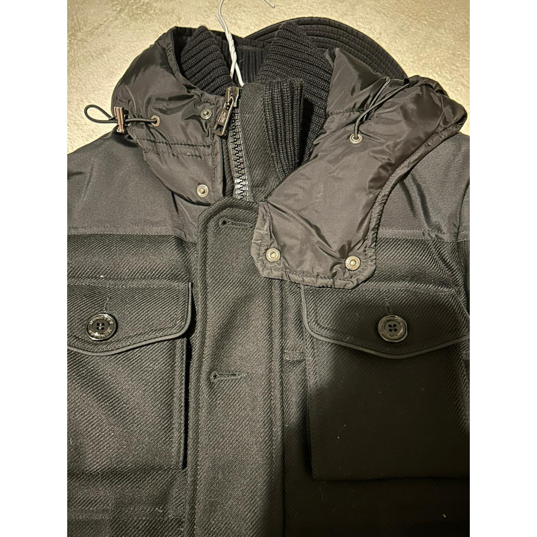 MONCLER(モンクレール)のMONCLER　REPUBLIQUE　モンクレール　ダウンジャケット メンズのジャケット/アウター(ダウンジャケット)の商品写真