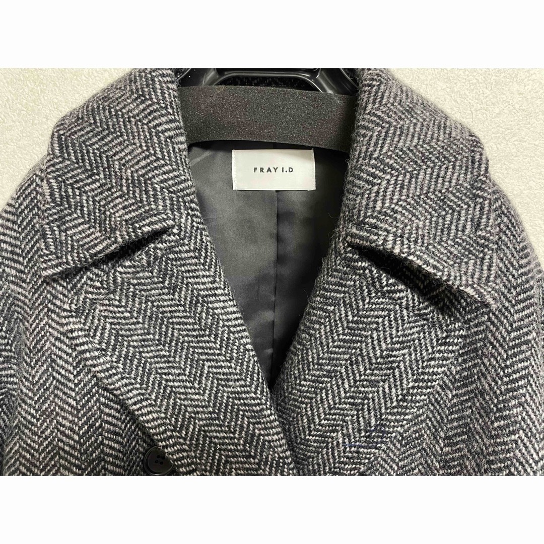 FRAY I.D - 新品未使用タグ付き FRAY I.Dヘリンボーンピーコート FRAY I.D - 新品未使用タグ付き FRAY I.Dヘリンボーンピーコート