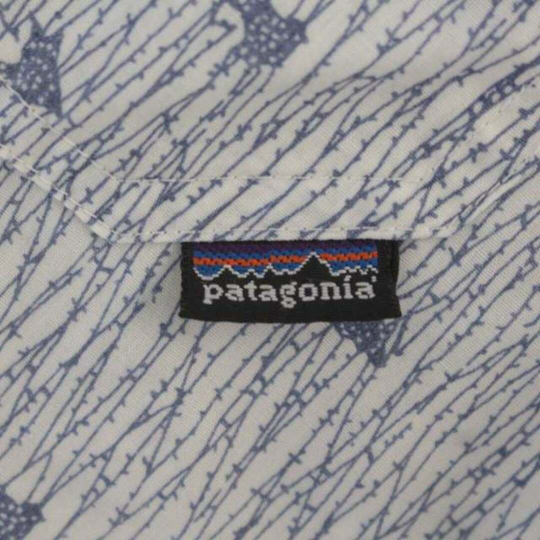 patagonia(パタゴニア)のPatagonia 半袖 シャツ 総柄 オーガニックコットン混 S 白 紺 メンズのトップス(シャツ)の商品写真