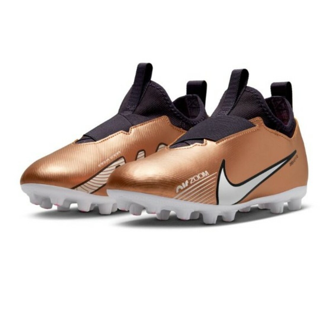 NIKE(ナイキ)の新品 送料込み NIKE ナイキ 子供 24センチ サッカー シューズ スパイク キッズ/ベビー/マタニティのキッズ靴/シューズ(15cm~)(その他)の商品写真