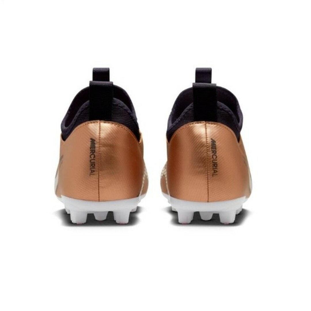 NIKE - 新品 送料込み NIKE ナイキ 子供 24センチ サッカー NIKE - 新品 送料込み NIKE ナイキ 子供 24センチ サッカー