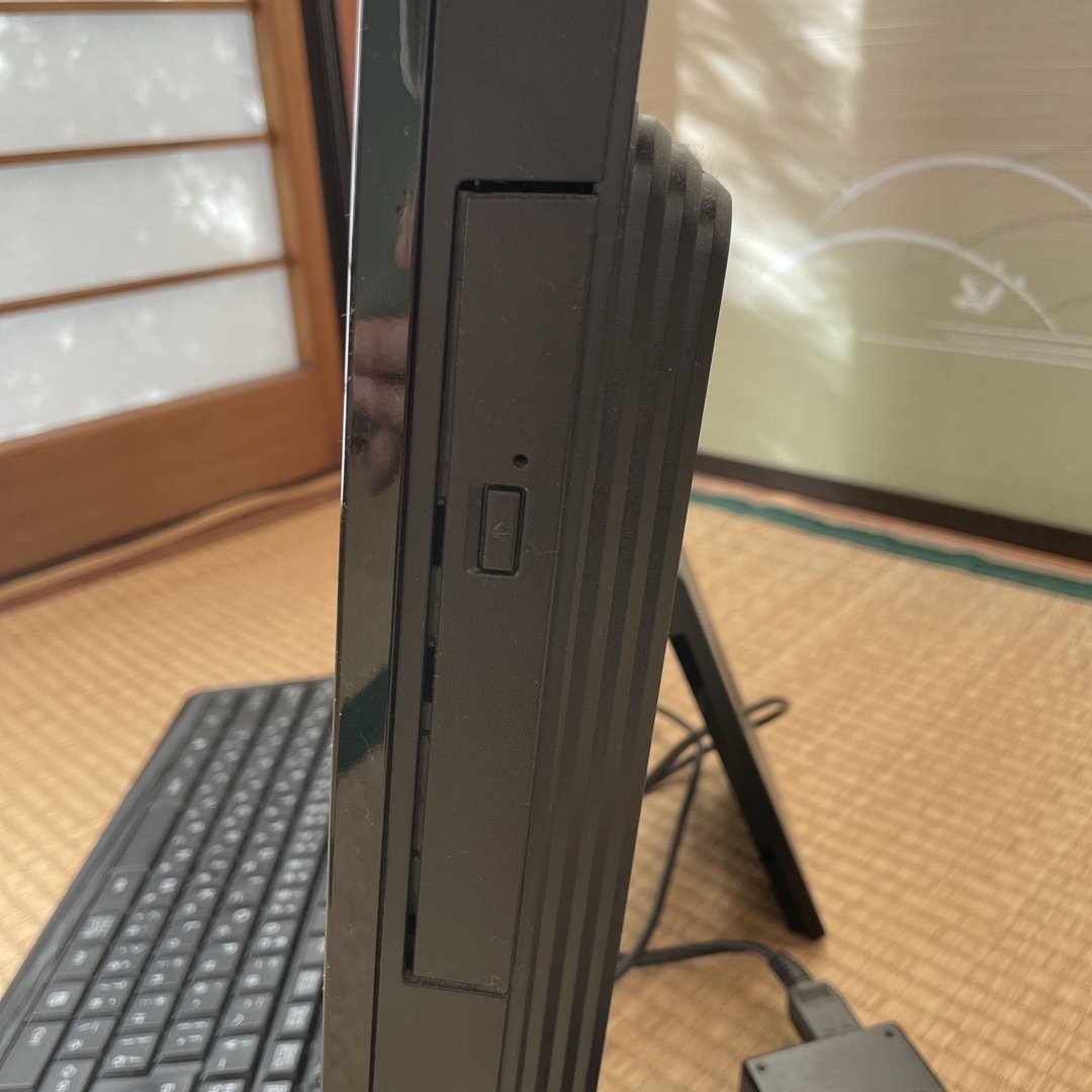 富士通(フジツウ)のESPRIMO FH56/DD （型番：FMVF56DDB） スマホ/家電/カメラのPC/タブレット(デスクトップ型PC)の商品写真