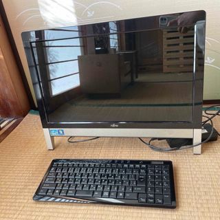 FH70/B1★i7-7700★メモリ8G★M.2 SSD256G+HDD1T年賀状や葉書の作成と宛名印刷