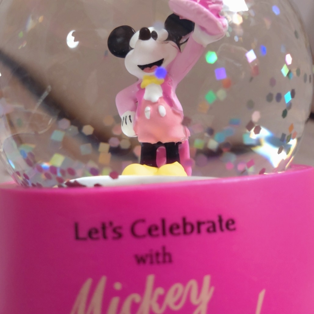 Disney(ディズニー)のミッキー・マウス！2020　スノードーム　要画像確認 エンタメ/ホビーのおもちゃ/ぬいぐるみ(キャラクターグッズ)の商品写真