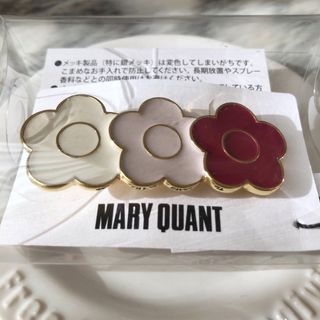 マリークワント(MARY QUANT)の【new】ヘアクリップ　マリークワント  ブランド　ゴールド　ピンク　赤　白　花(バレッタ/ヘアクリップ)