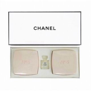 シャネル(CHANEL)の新品　CHANEL N°5 サヴォンギフトコレクション&MoMA ノート(ボディソープ/石鹸)