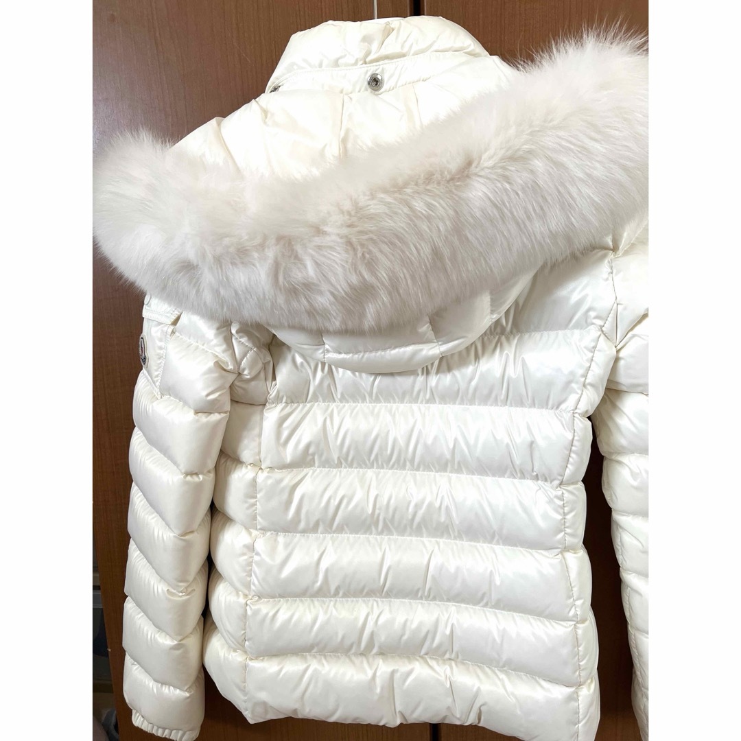 MONCLER(モンクレール)のモンクレール　ショートダウン レディースのジャケット/アウター(ダウンジャケット)の商品写真