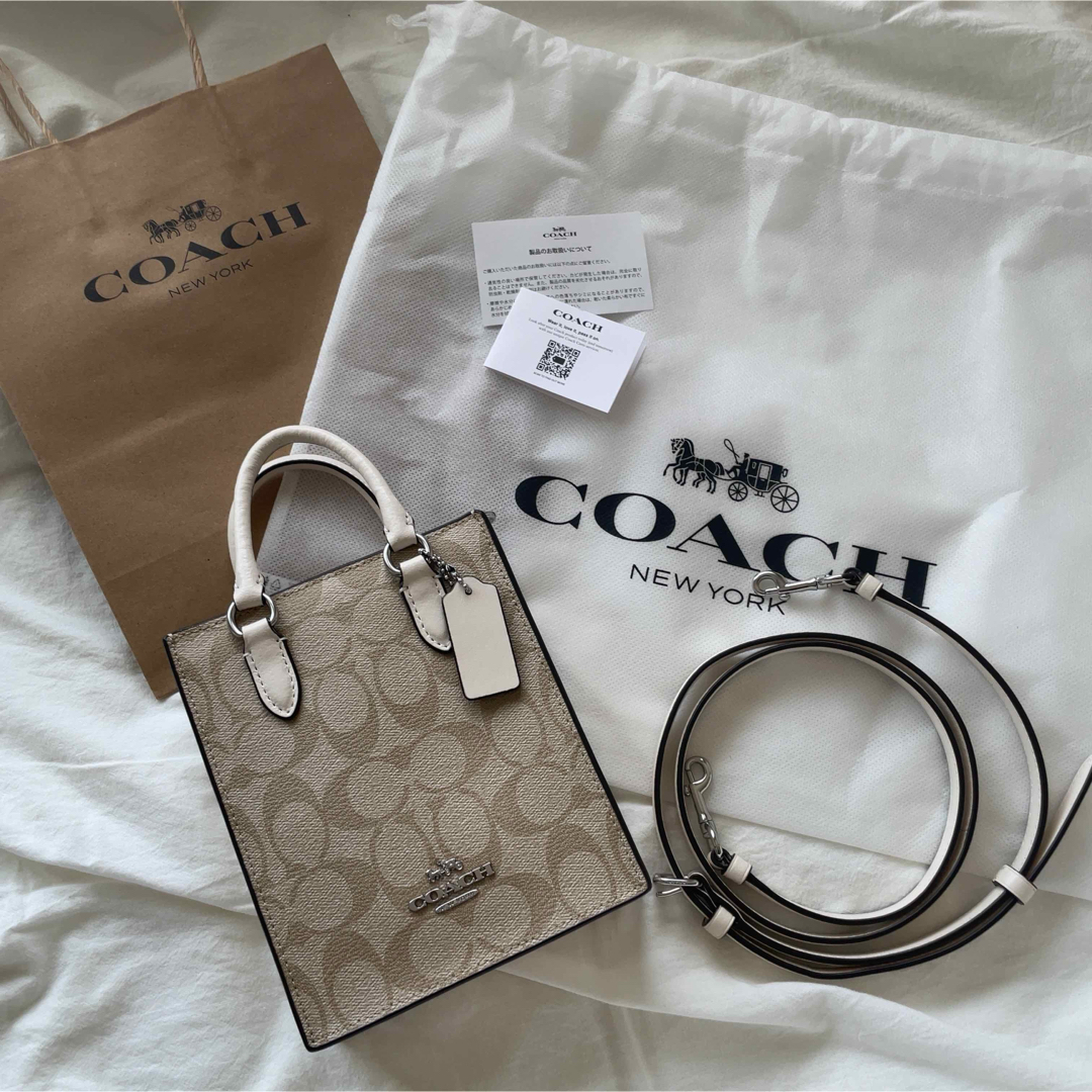 新品・未使用COACH ミニ トート・シグネチャー キャンバス