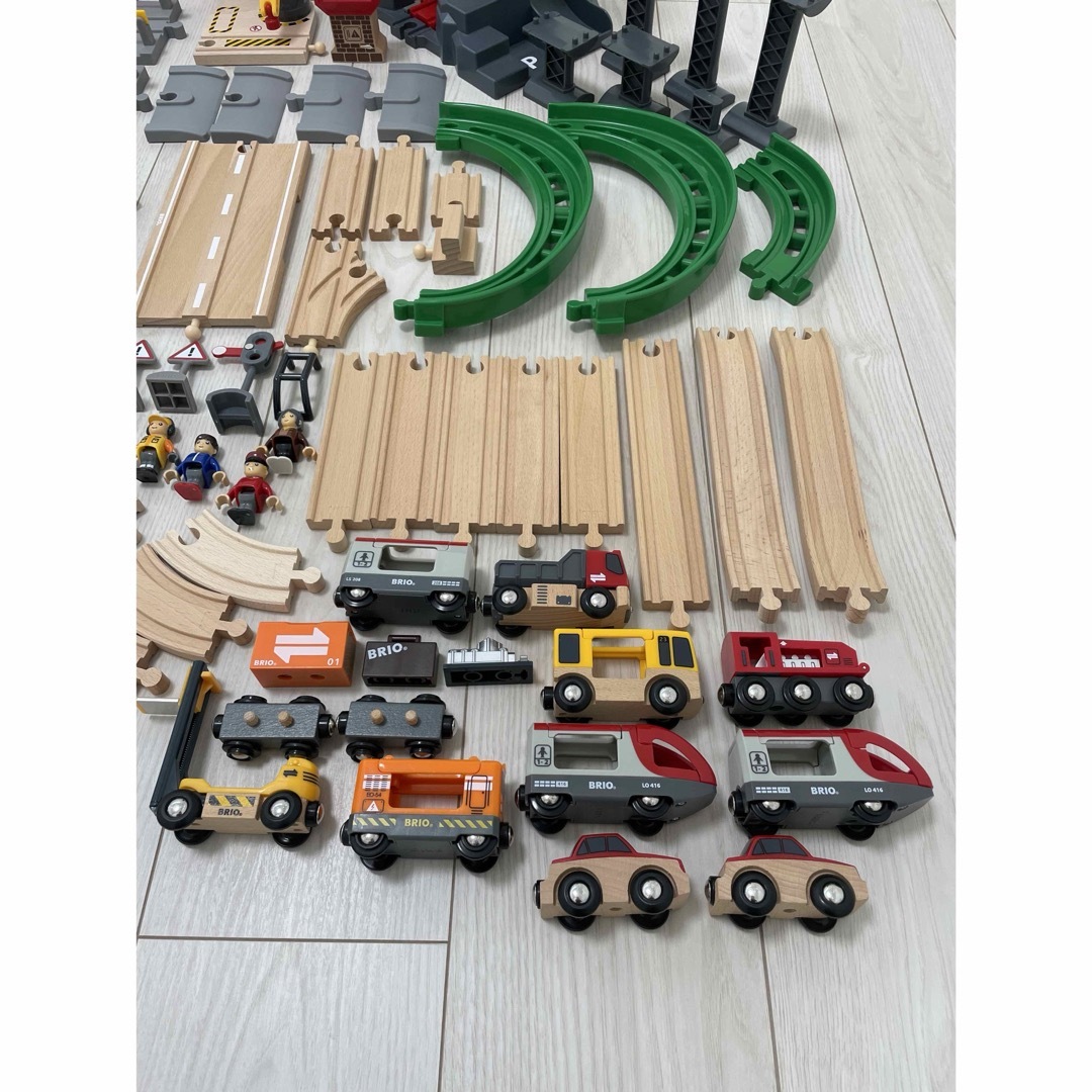 BRIO(ブリオ)のBRIO   ブリオ　木製玩具　3セットまとめ売り キッズ/ベビー/マタニティのおもちゃ(知育玩具)の商品写真
