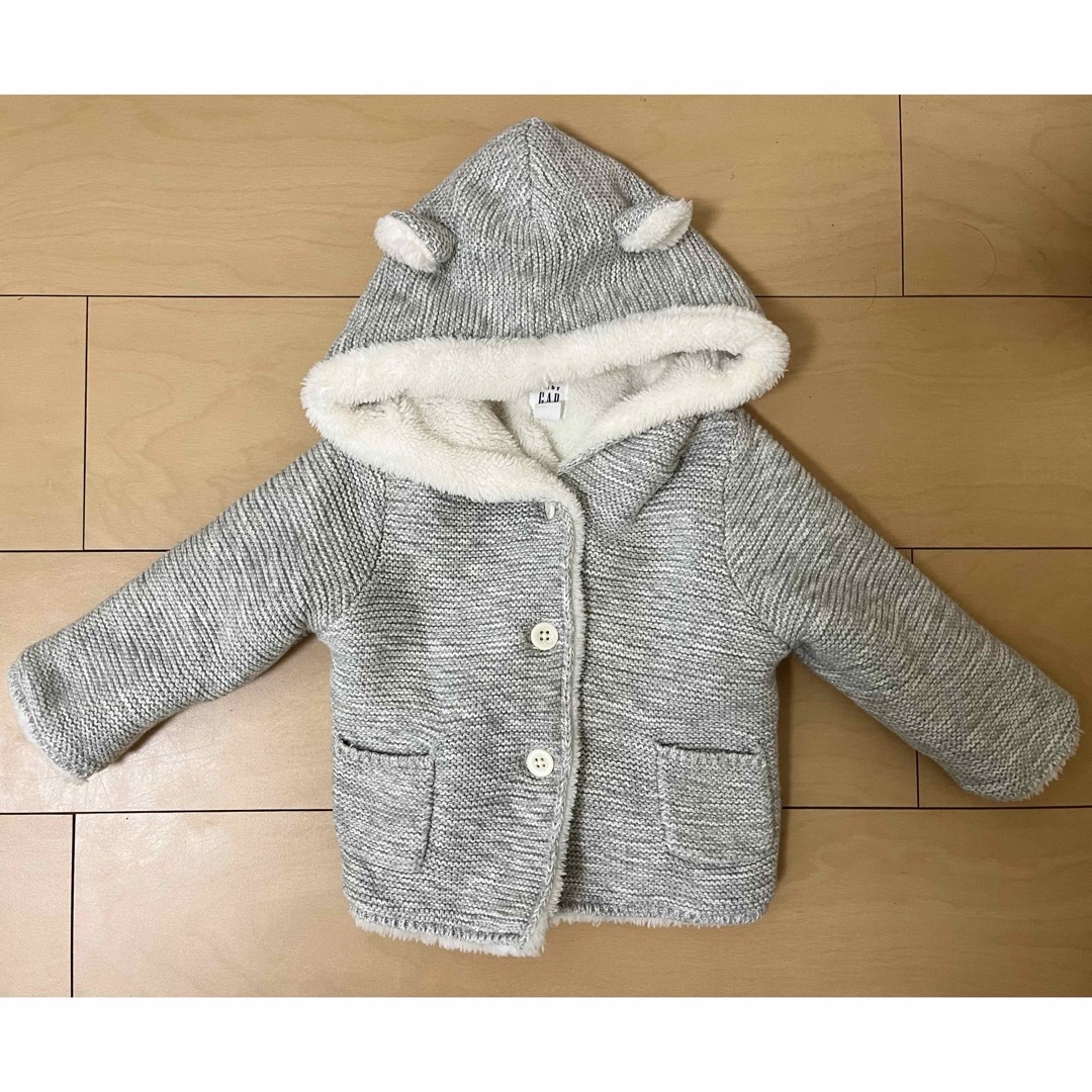 GAP(ギャップ)のクマ耳　アウター　GAP  70サイズ  キッズ/ベビー/マタニティのベビー服(~85cm)(ジャケット/コート)の商品写真