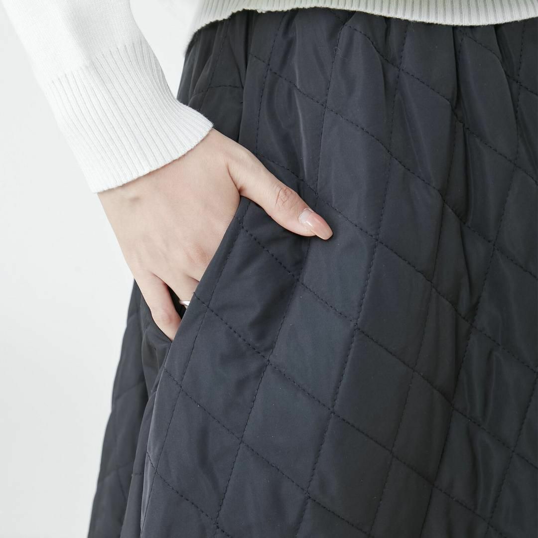 フリーサイズ キルティングスカート ウエストゴム フレアスカート 防寒 Aライン レディースのスカート(ひざ丈スカート)の商品写真