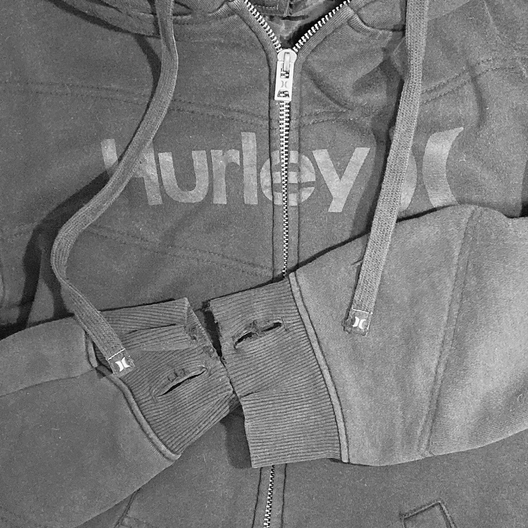 Hurley(ハーレー)のHurley ハーレー ブラック フルジップ パーカー アウター メンズのトップス(パーカー)の商品写真