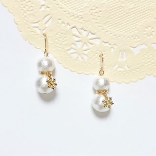 雪だるまピアスgold(ピアス)