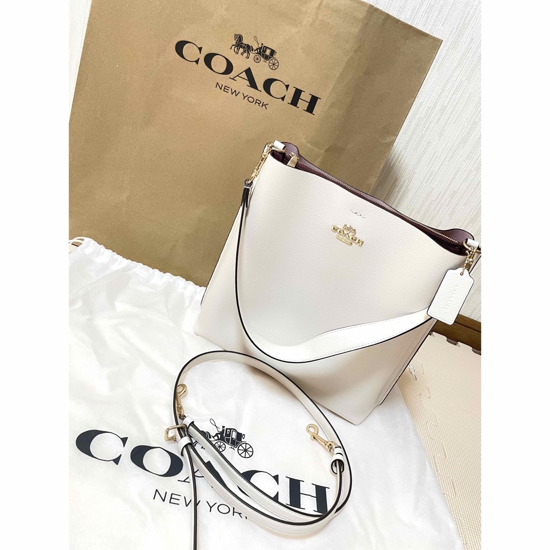 お値下げ！56000→46000 COACHコーチ　バッグ　白ショルダーバッグ