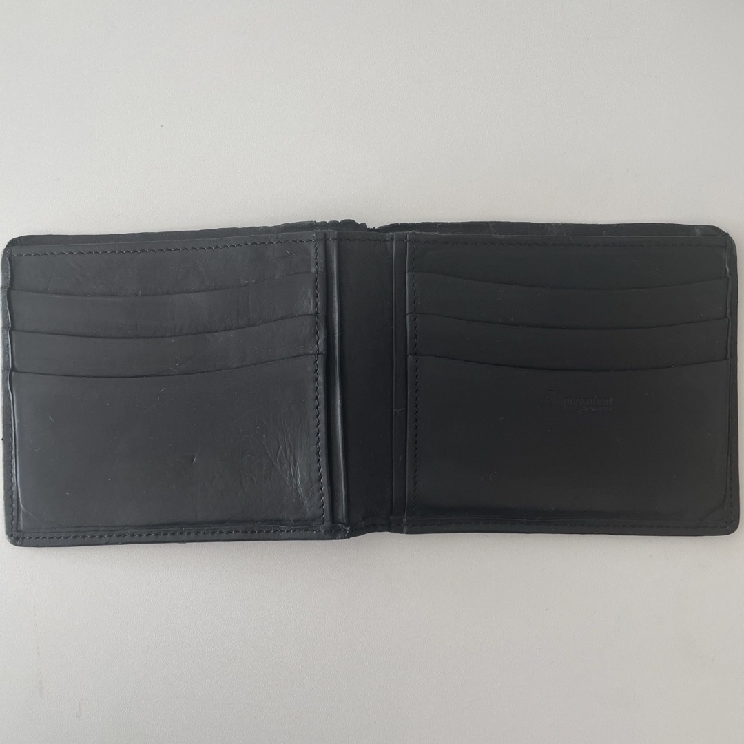 AQUA SCUTUM(アクアスキュータム)のアクアスキュータム　折り財布　レザー　ブラック メンズのファッション小物(折り財布)の商品写真