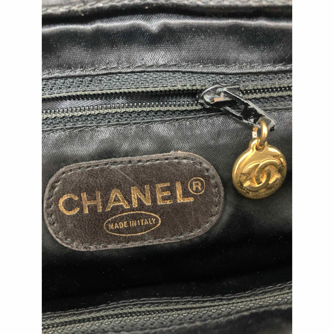 CHANEL(シャネル)のUSED☆CHANEL シャネル マトラッセ　チェーントート レディースのバッグ(トートバッグ)の商品写真
