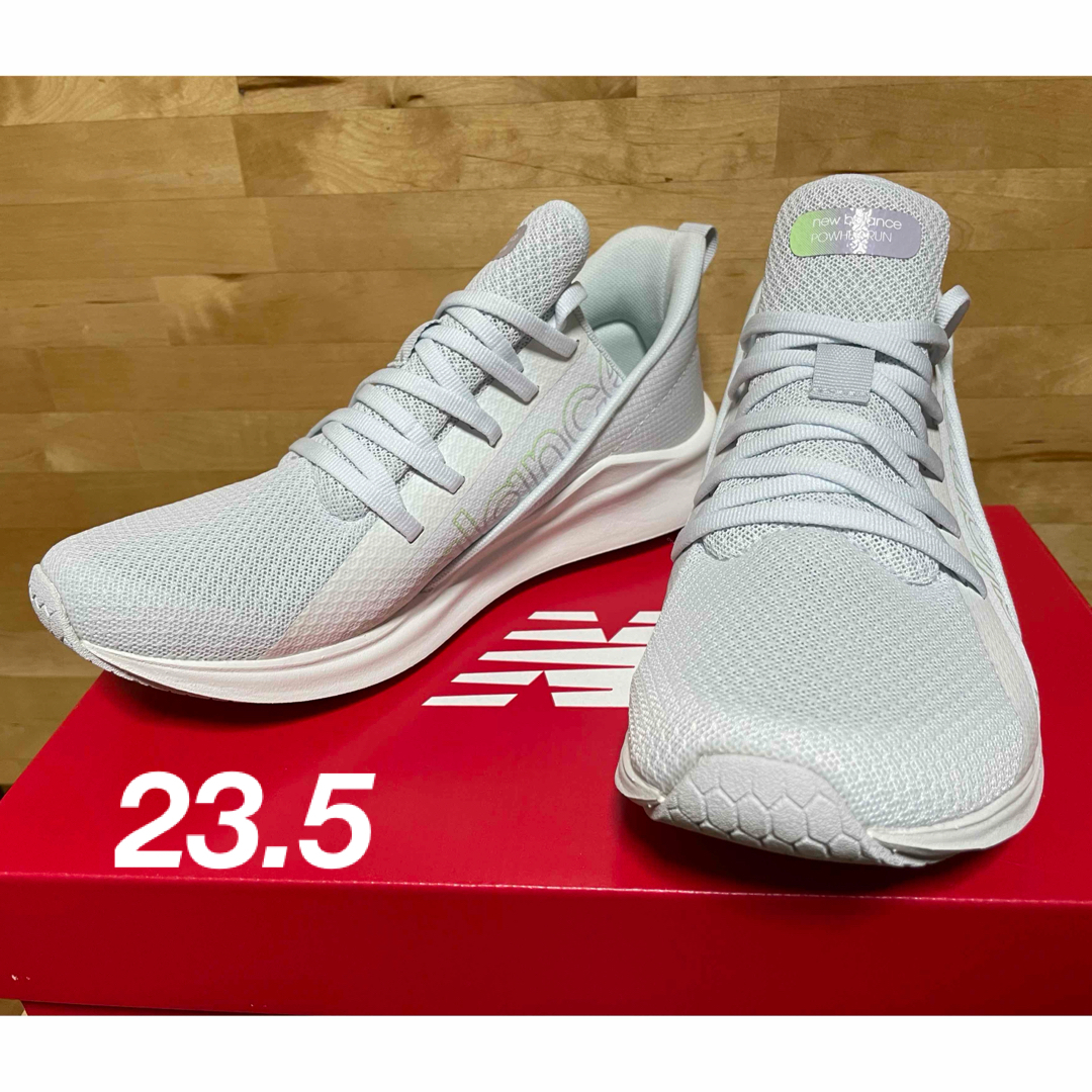 New Balance(ニューバランス)のkumin様専用　ニューバランス　フィットネスシューズ　23.5cm レディースの靴/シューズ(スニーカー)の商品写真