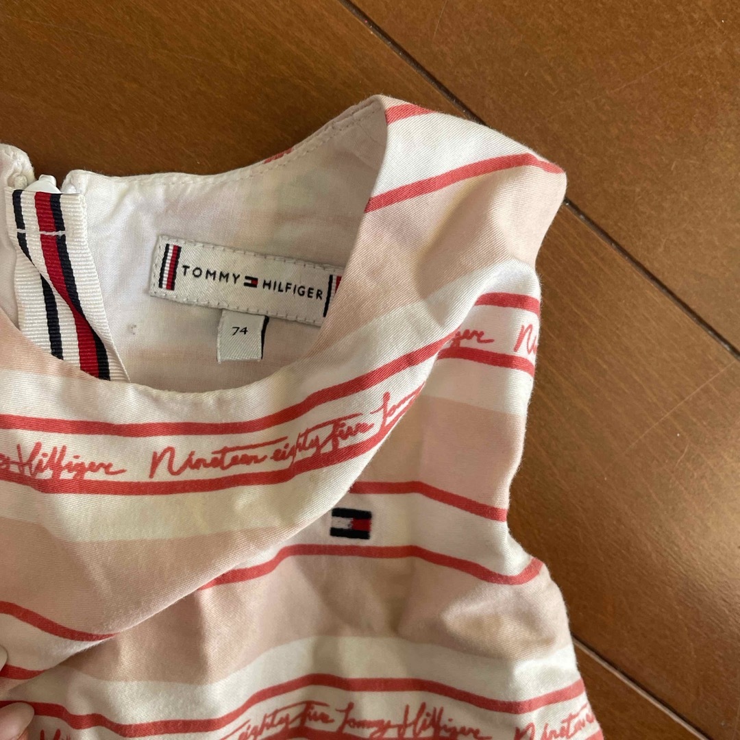 TOMMY HILFIGER(トミーヒルフィガー)のTommy ワンピース キッズ/ベビー/マタニティのベビー服(~85cm)(ワンピース)の商品写真