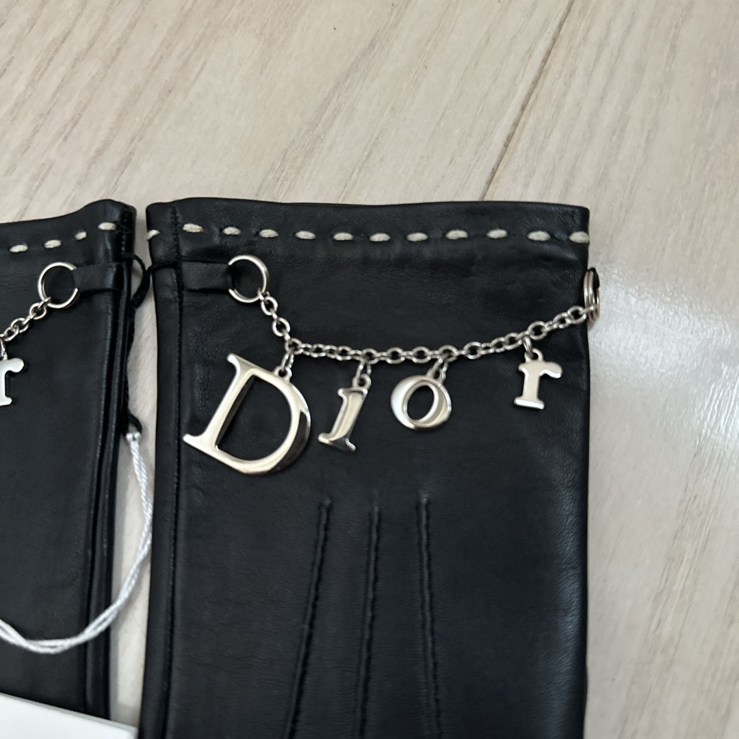 Christian Dior(クリスチャンディオール)のDior ディオール　レザー　手袋 レディースのファッション小物(手袋)の商品写真