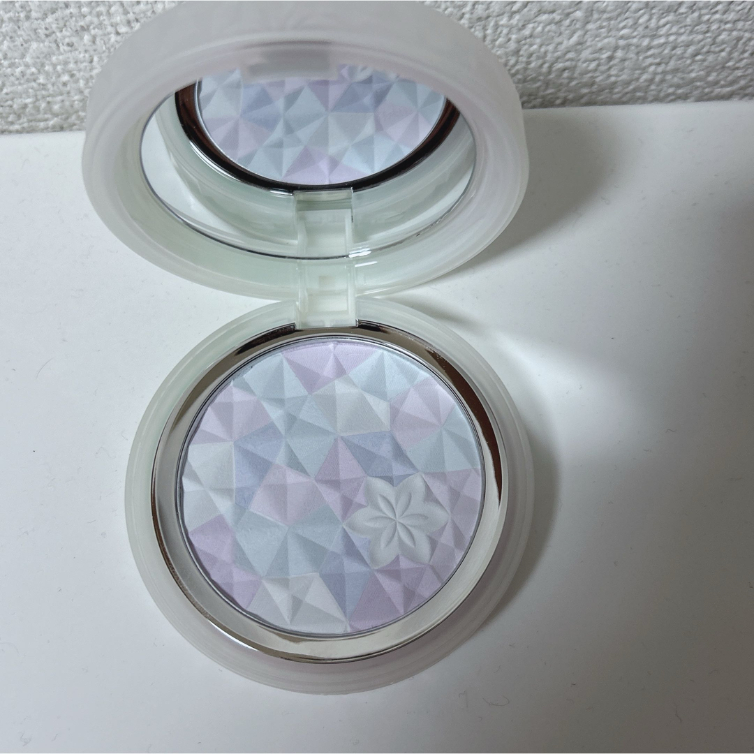 ベースメイク/化粧品コスメデコルテ　AQオーラリフレクター 01 crystal lavender