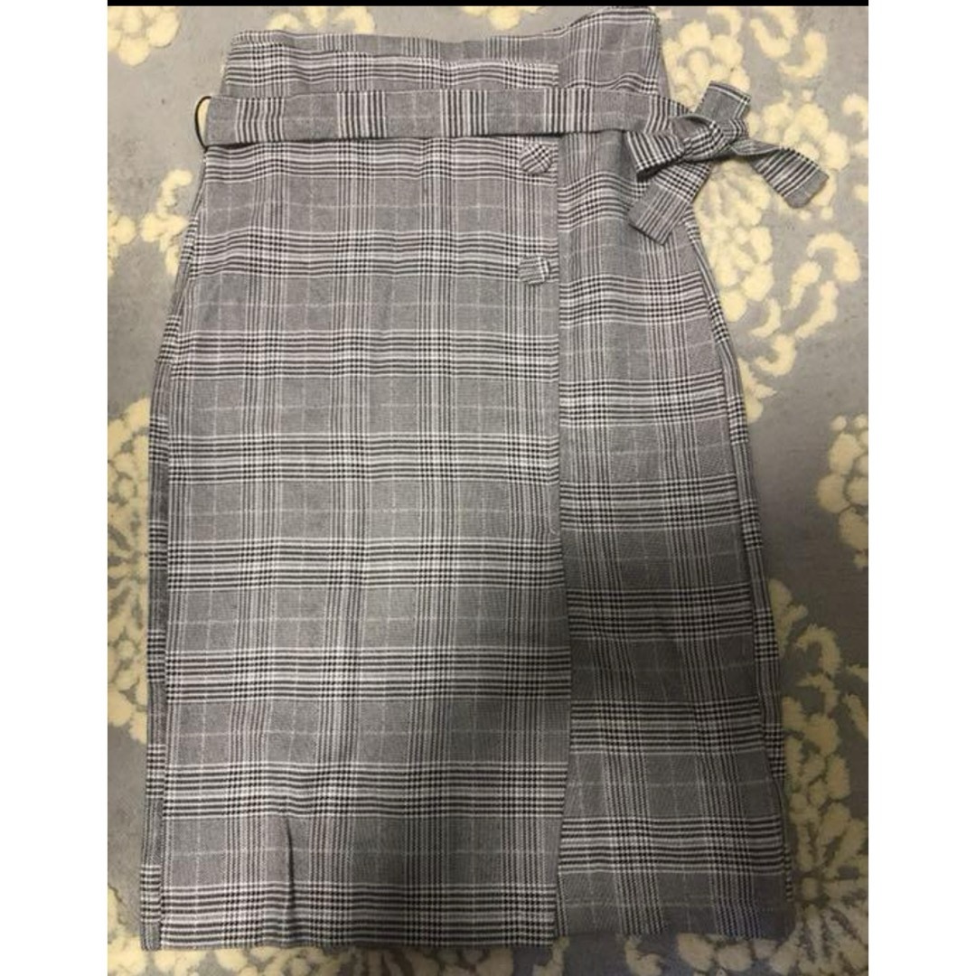 fifth(フィフス)の未使用　フィフス　スカート レディースのスカート(ひざ丈スカート)の商品写真