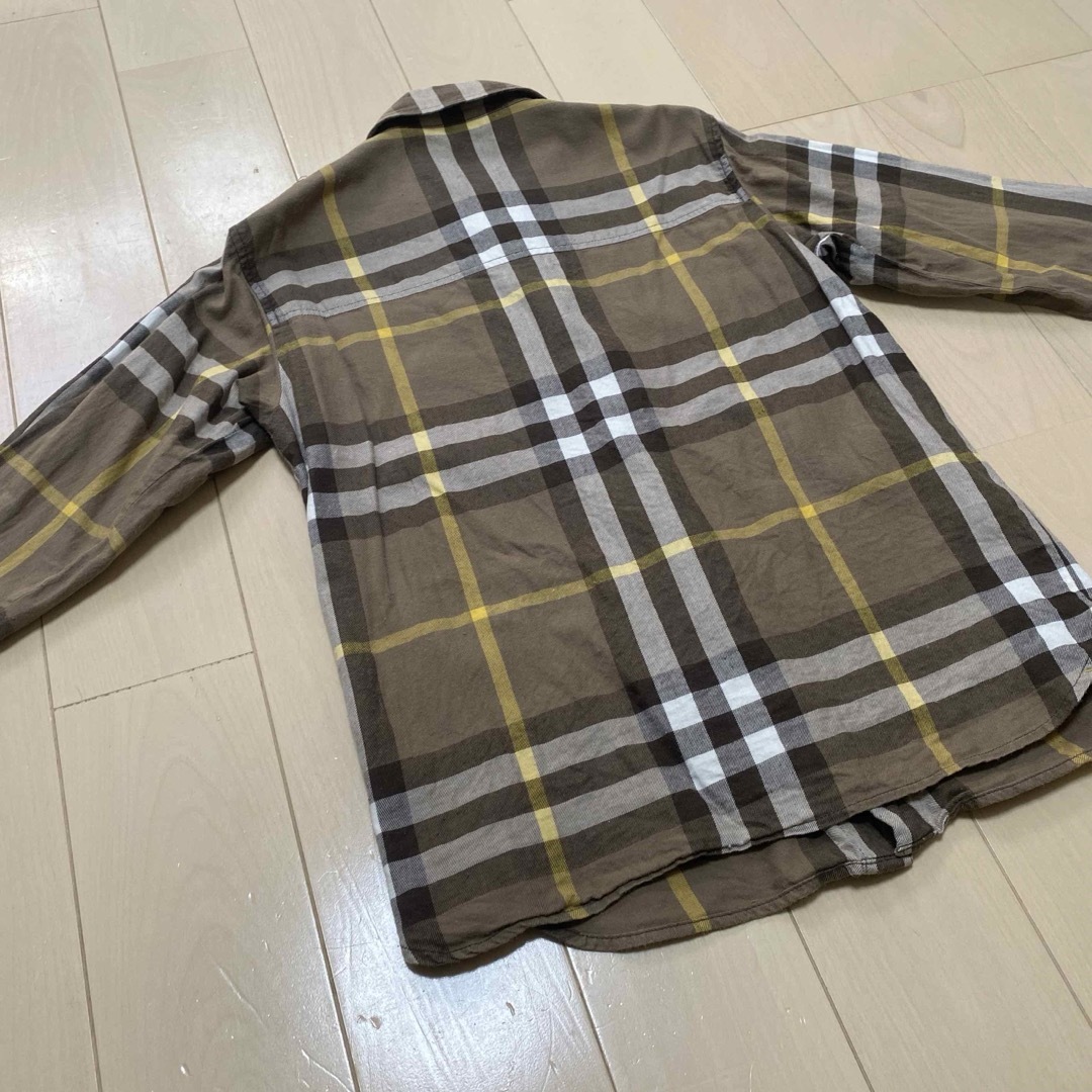 BURBERRY(バーバリー)のキッズ　シャツ　130  キッズ/ベビー/マタニティのキッズ服男の子用(90cm~)(Tシャツ/カットソー)の商品写真