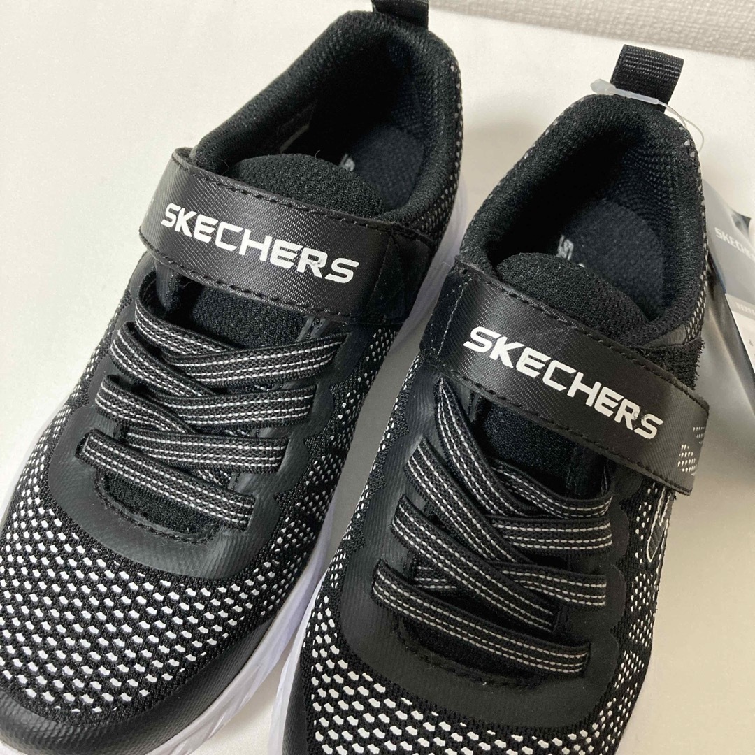 SKECHERS(スケッチャーズ)のSKECHERS スニーカー　キッズ　19cm キッズ/ベビー/マタニティのキッズ靴/シューズ(15cm~)(スニーカー)の商品写真