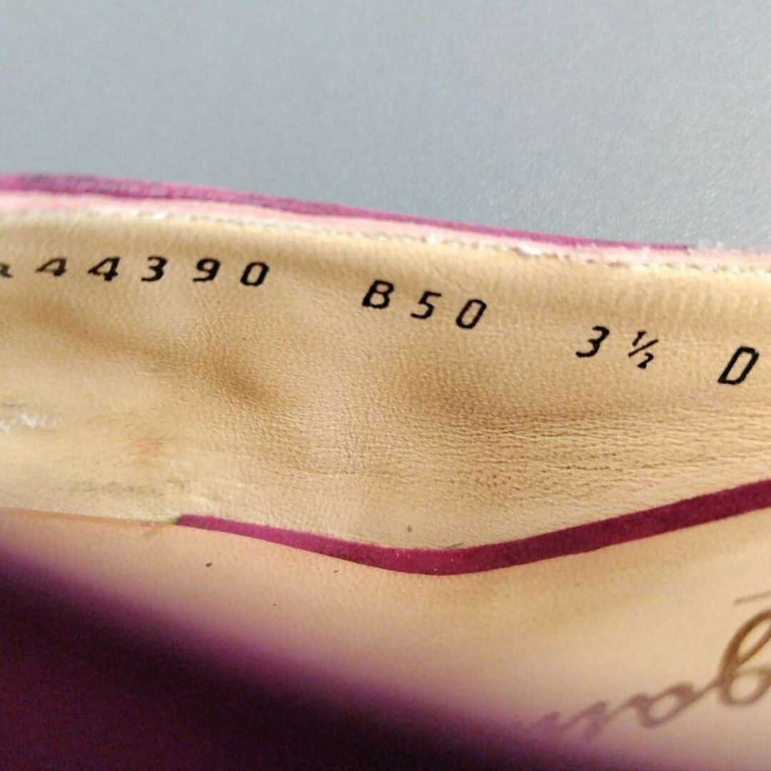 Salvatore Ferragamo(サルヴァトーレフェラガモ)のSalvatore Ferragamo／フェラガモ／3ハーフ／刺繍ミュール レディースの靴/シューズ(ミュール)の商品写真