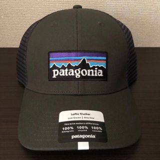 パタゴニア(patagonia)のパタゴニア P-6ロゴ LoPro Trucker Hat　　新品未使用(キャップ)