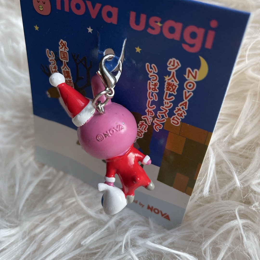 NOVA USAGI ノバうさぎ　ストラップ　サンタ エンタメ/ホビーのおもちゃ/ぬいぐるみ(キャラクターグッズ)の商品写真