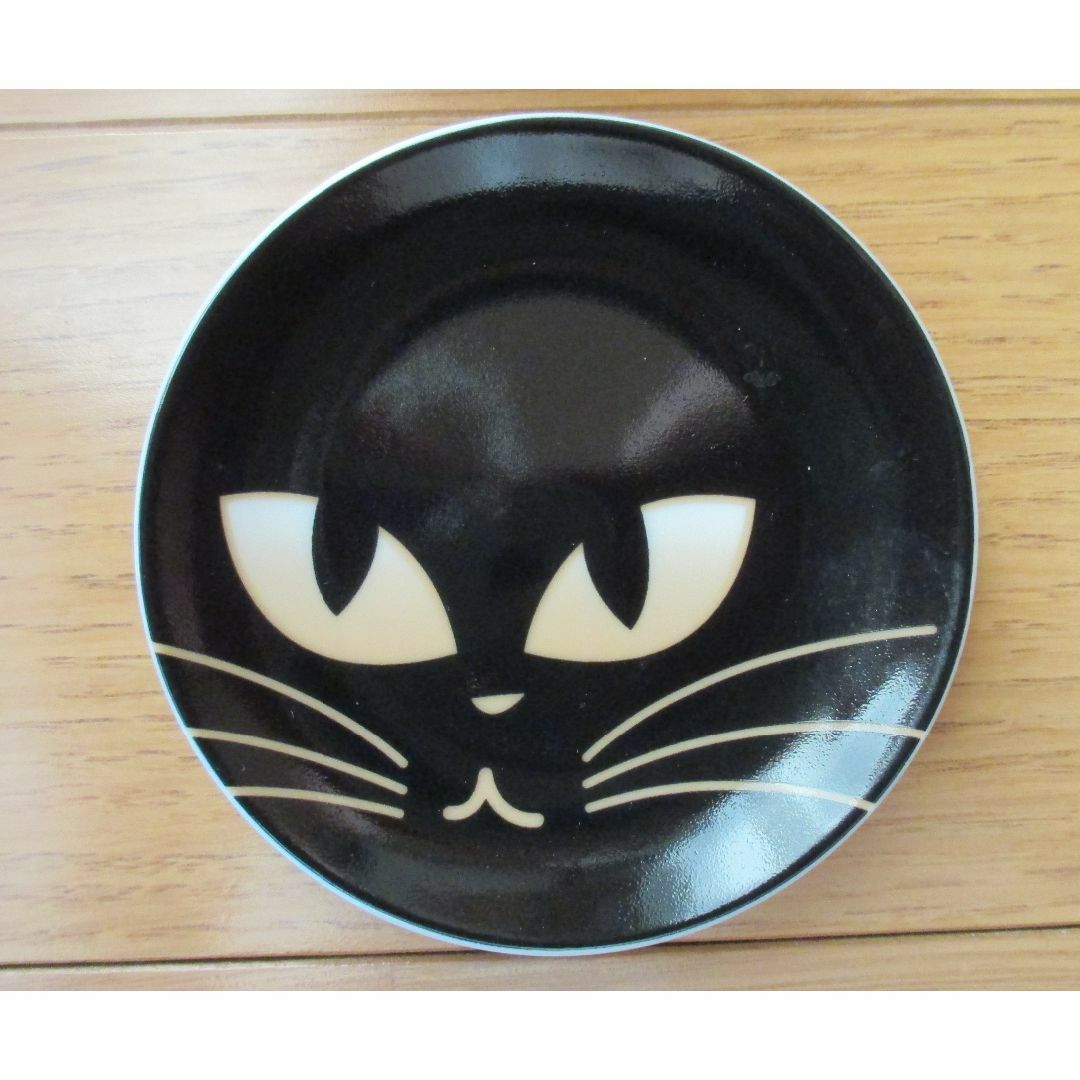 かわいい猫の小皿　日本製　5枚セット　直径9cm インテリア/住まい/日用品のキッチン/食器(食器)の商品写真