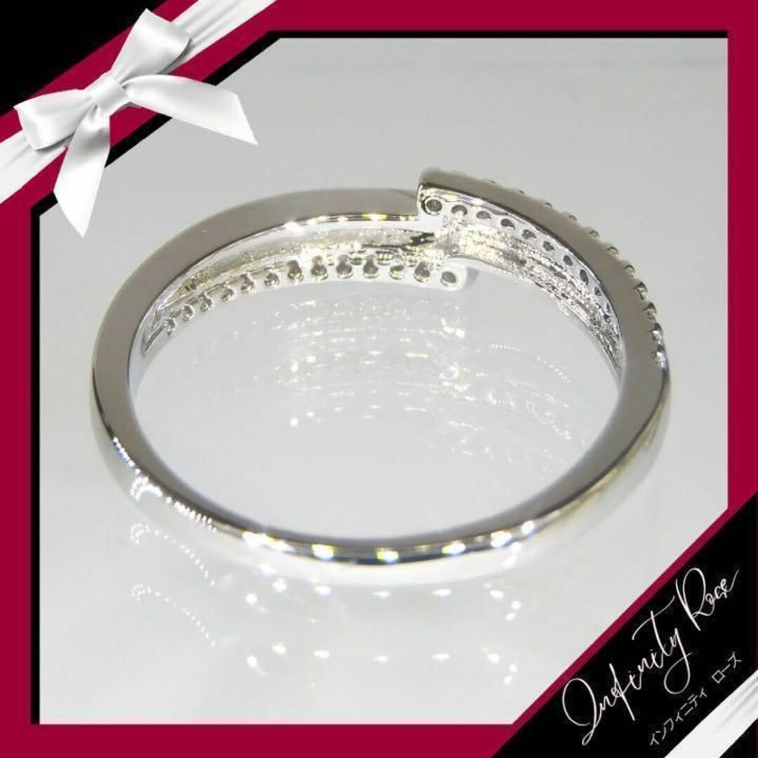 （R011S）17号　重なり合い輝く指輪のトリプルジルコニアリング　大人の色気 レディースのアクセサリー(リング(指輪))の商品写真
