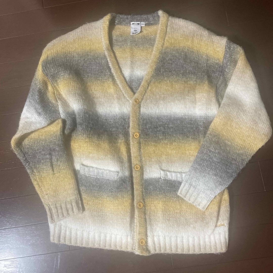 X-girl(エックスガール)の大人気 X-girl GRADATION KNIT CARDIGAN ボーダー柄 レディースのトップス(カーディガン)の商品写真