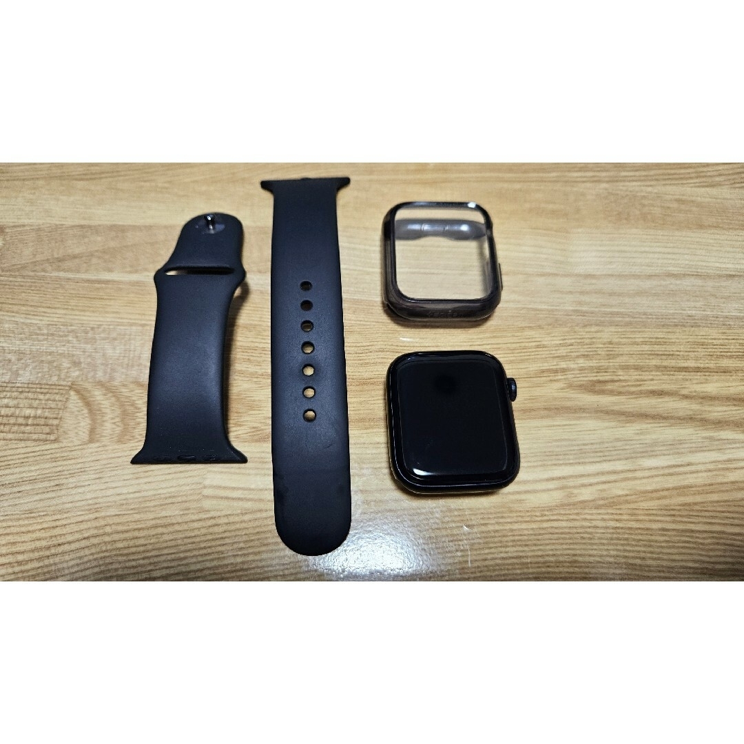 Apple(アップル)のAPPLE WATCH SE2 44 MNK03J/A メンズの時計(腕時計(デジタル))の商品写真