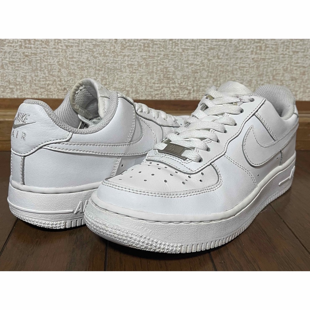 NIKE(ナイキ)のNIKE AIR FORCE 1 LOW GS 23.5cm レディースの靴/シューズ(スニーカー)の商品写真