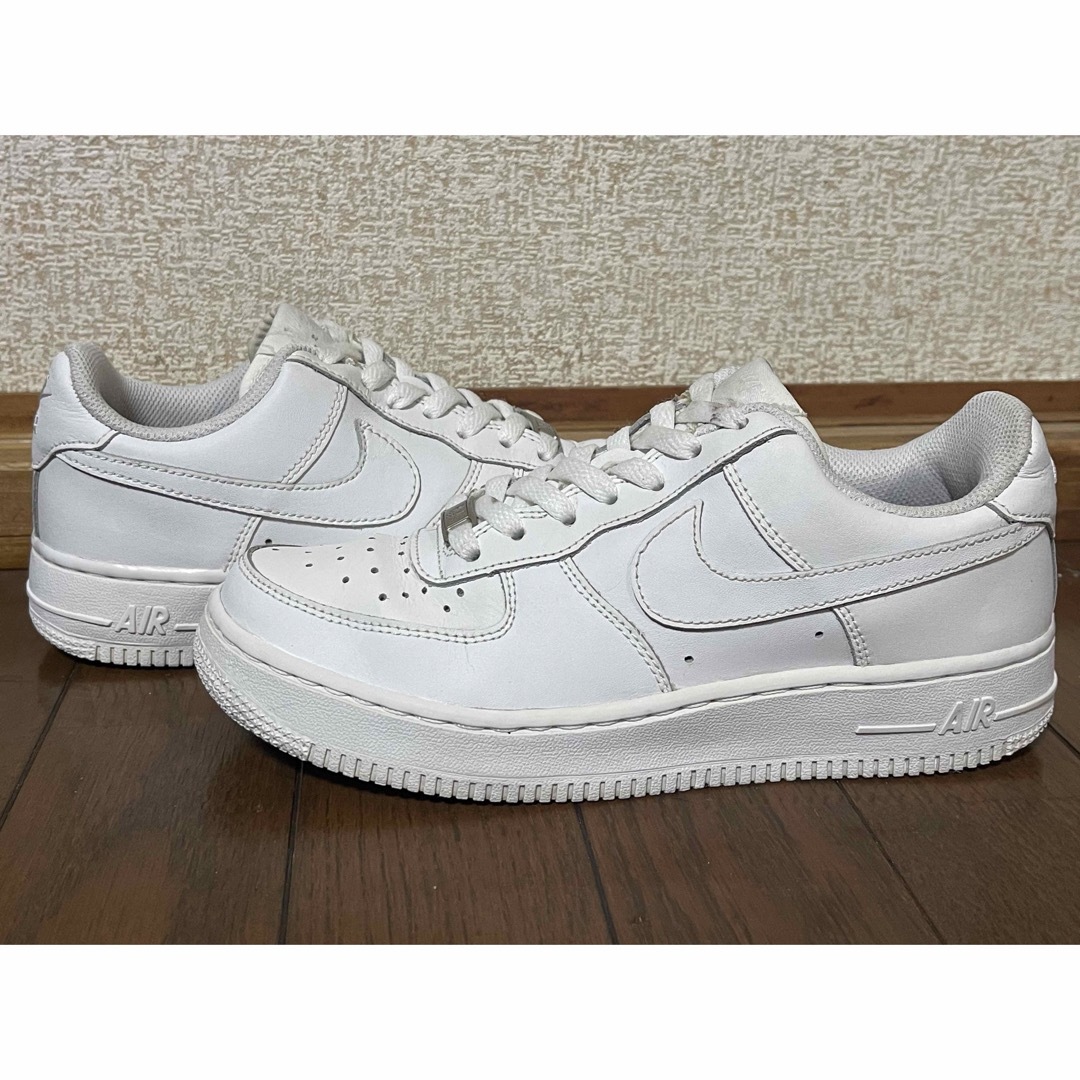 NIKE(ナイキ)のNIKE AIR FORCE 1 LOW GS 23.5cm レディースの靴/シューズ(スニーカー)の商品写真