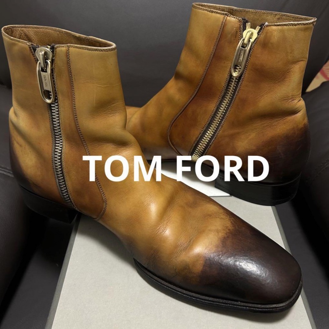 TOM FORD(トムフォード)のTOM FORD サイドジップブーツ メンズの靴/シューズ(ブーツ)の商品写真