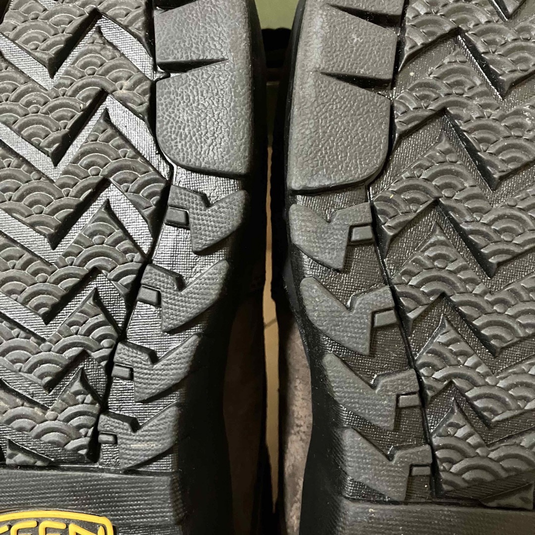 KEEN(キーン)のkeen ジャスパーロックス　レザー　26.5㎝程（※メーカー表記は28㎝） メンズの靴/シューズ(スニーカー)の商品写真