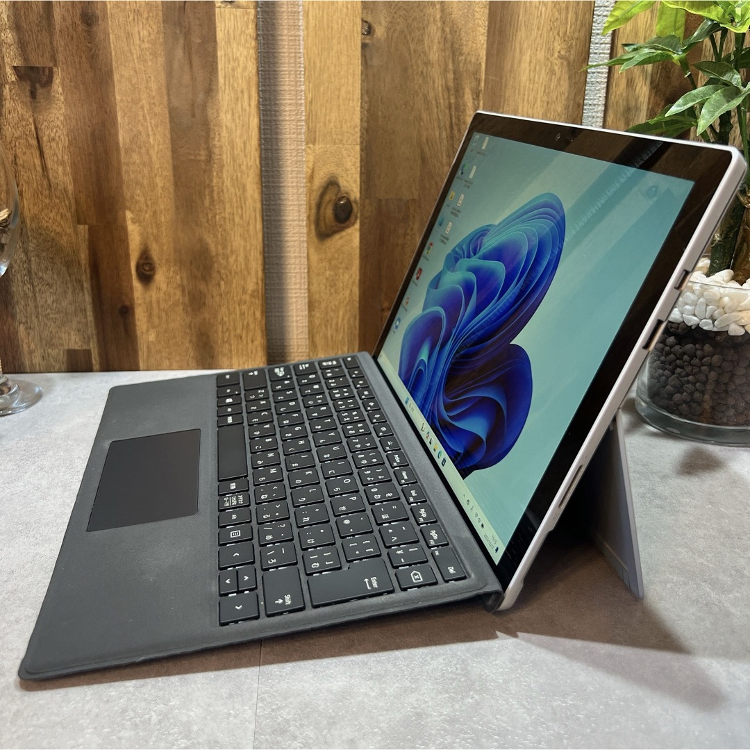 Microsoft - 【美品】Surface pro 5☘Core m3第7世代☘SSD☘メモリ4GB