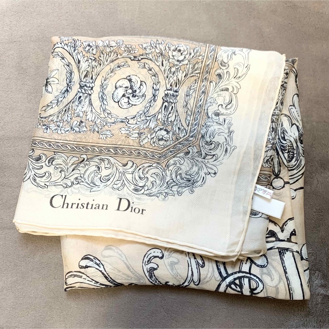 Christian Dior(クリスチャンディオール)の◆Christian Dior クリスチャン ディオール ベージュスカーフ 繊細 レディースのファッション小物(バンダナ/スカーフ)の商品写真