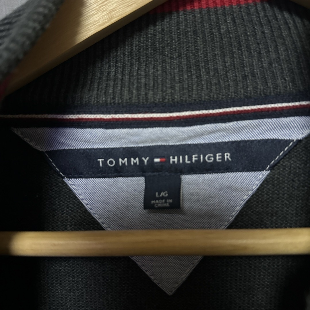 TOMMY HILFIGER(トミーヒルフィガー)のトミーフィルフィガー　ハーフジップセーター メンズのトップス(ニット/セーター)の商品写真