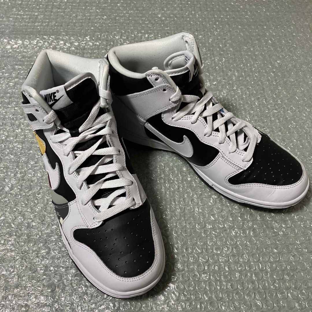 NIKE(ナイキ)のNIKE DUNK HIGH メンズの靴/シューズ(スニーカー)の商品写真