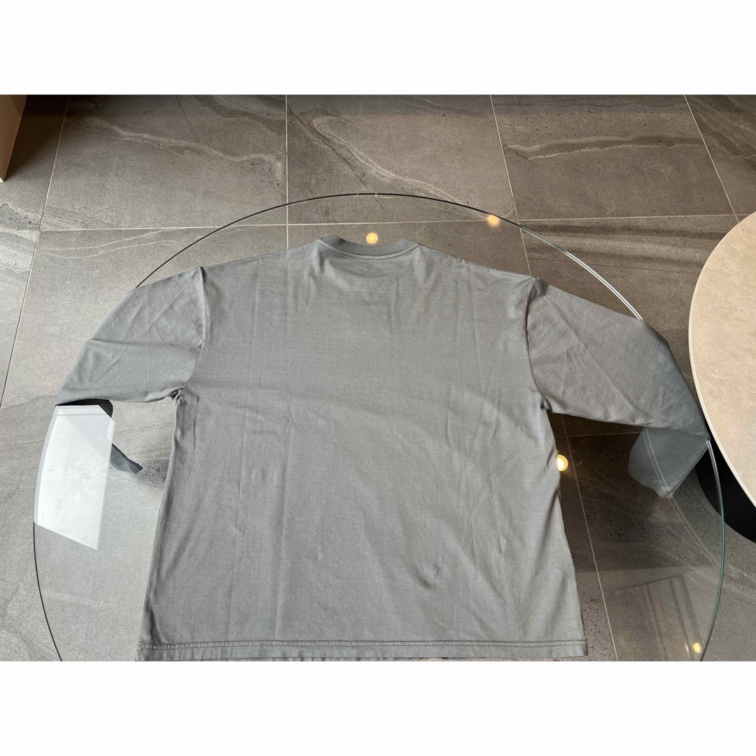 miumiu(ミュウミュウ)のMIUMIU ミュウミュウ 刺繍ロゴ入り ロングTシャツ 未使用 レディースのトップス(Tシャツ(長袖/七分))の商品写真