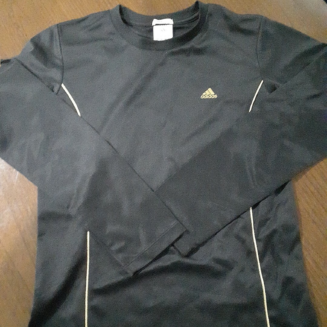 adidas(アディダス)のadidas　ロングTシャツ　黒　M レディースのトップス(Tシャツ(長袖/七分))の商品写真