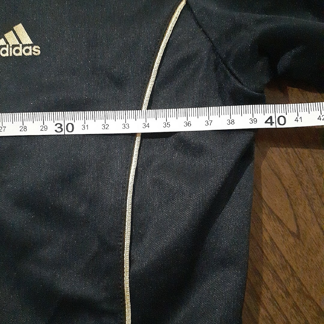 adidas(アディダス)のadidas　ロングTシャツ　黒　M レディースのトップス(Tシャツ(長袖/七分))の商品写真