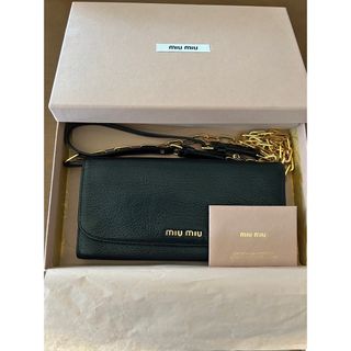 MIU MIUのフリマアイテム一覧 MIU MIUのフリマアイテム一覧