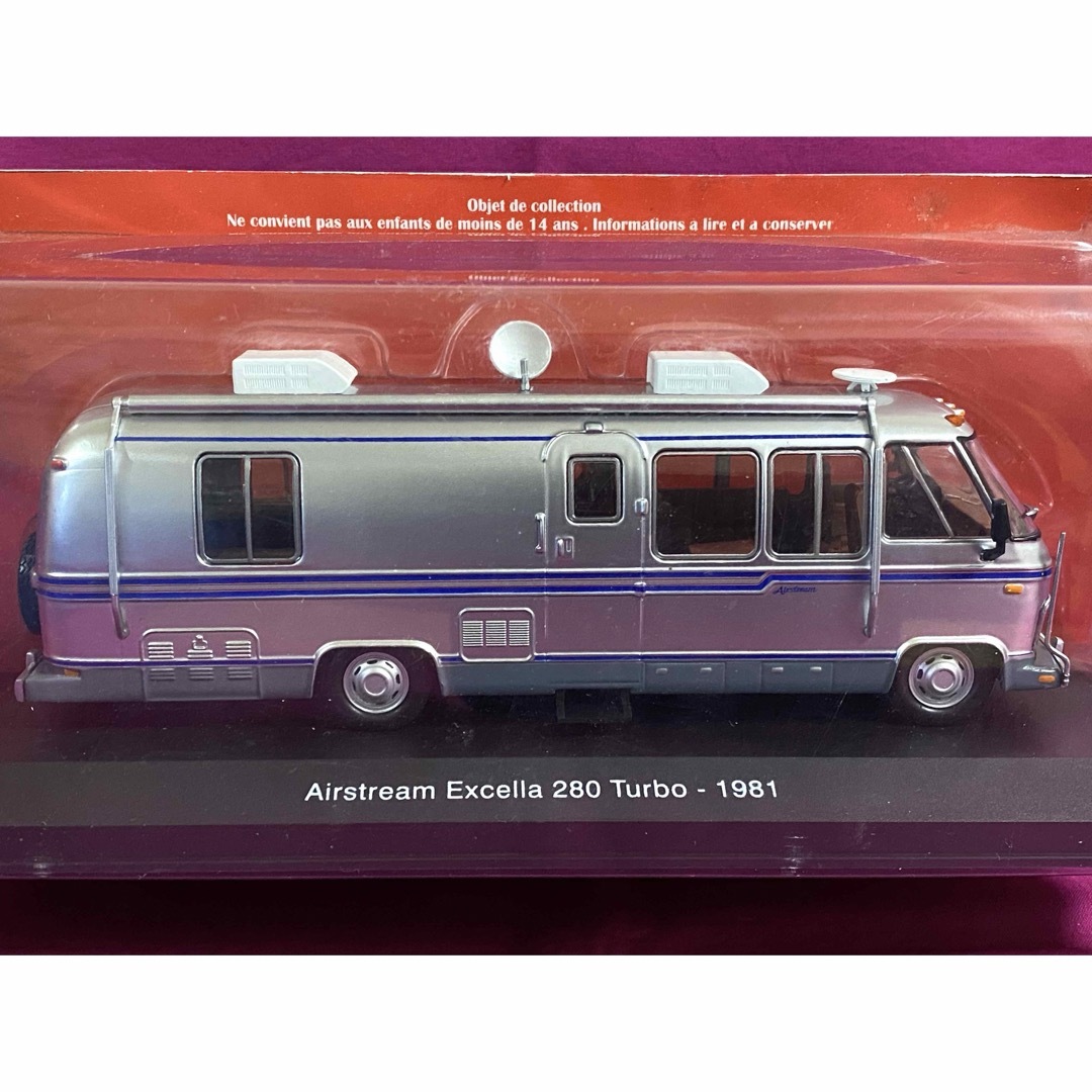 おもちゃ/ぬいぐるみCamping コレクション】Airstream キャンピングカー 1/43