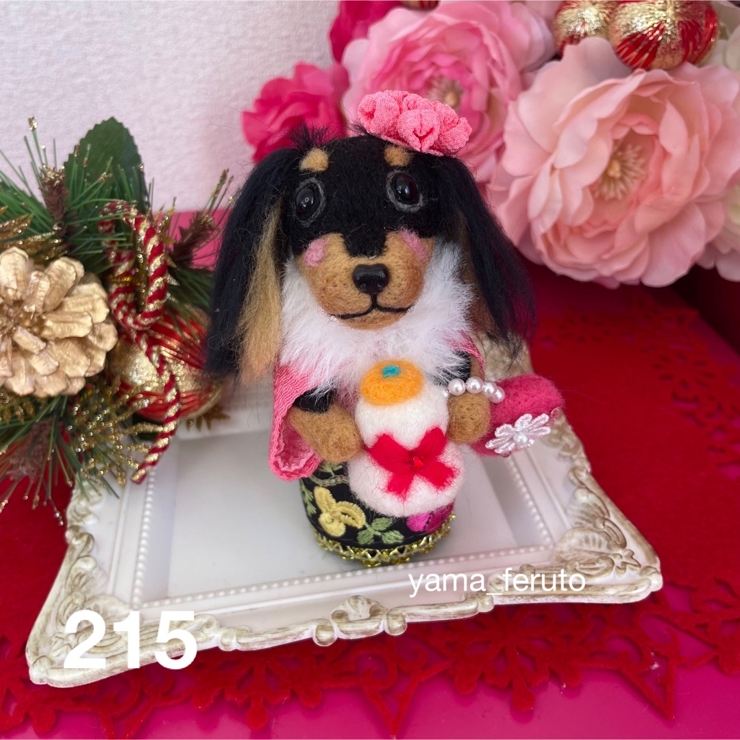 ★お正月限定★ handmade♡羊毛フェルト犬♡ブラックタンダックスちゃん ハンドメイドのぬいぐるみ/人形(ぬいぐるみ)の商品写真